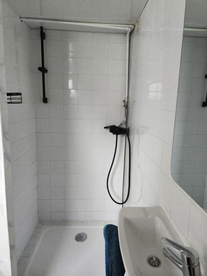 Studio, Pas De Collocation Possible Warmeriville Buitenkant foto