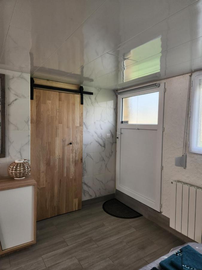 Studio, Pas De Collocation Possible Warmeriville Buitenkant foto